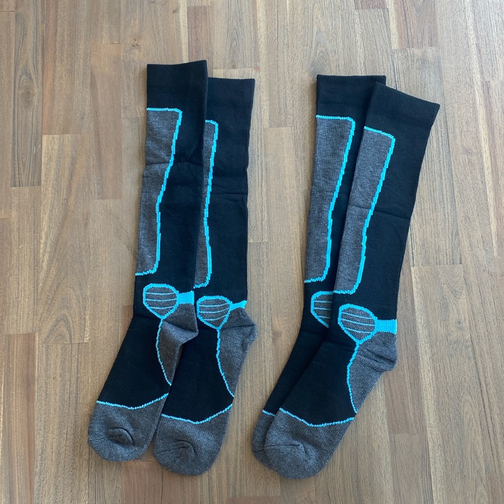 🎈Unbranded Women’s Ski Socks, Pack of 2 Pairs, Size XL, NIP